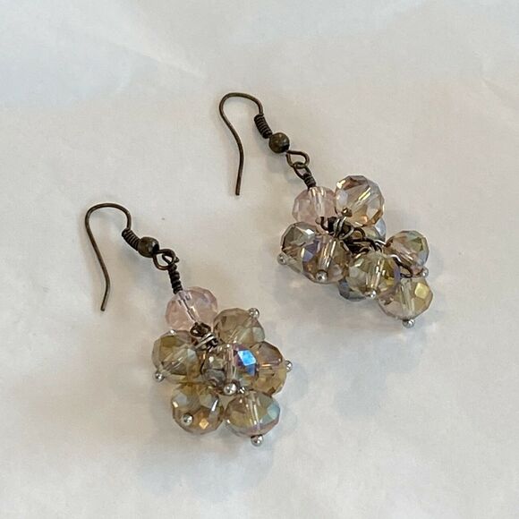 Vintage pierced earrings AB faceted crystals drop dangle style elegant romantic - Picture 2 of 5
